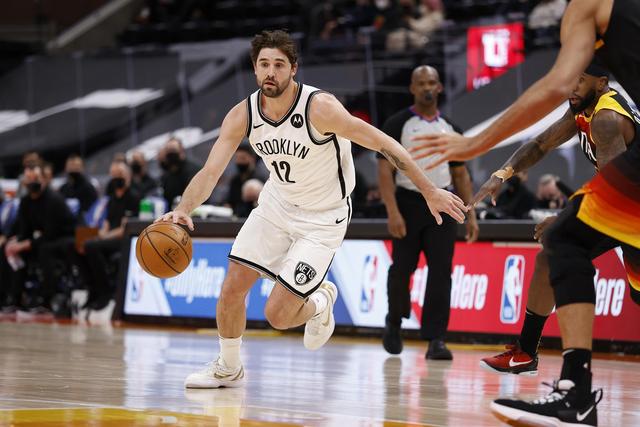 詹姆斯10分浓眉12+11 湖人不敌森林狼近7战5负